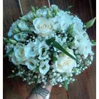Buchet mireasa trandafiri si lisianthus