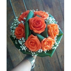 Buchet clasic rotund din trandafiri 