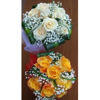 Buchet mireasa trandafiri si gypsophila