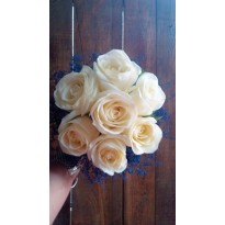 Buchet mireasa trandafiri crem