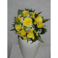 Buchet mireasa trandafiri cu minirosa model rotund