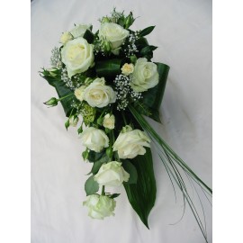 Buchet din trandafiri si minirosa