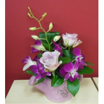 Cana ceramica cu 2 trandafiri si orhidee