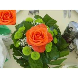 Gaspou 1 trandafir santini si gypsophila